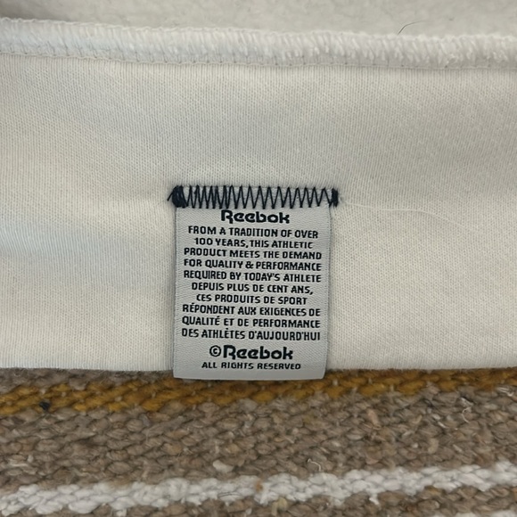 Reebok Classic Sweatshirt - Picture 7 of 9